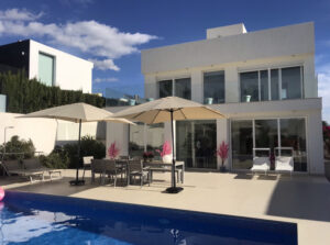 vooraanzicht-casasophia-costablanca-buitenterras